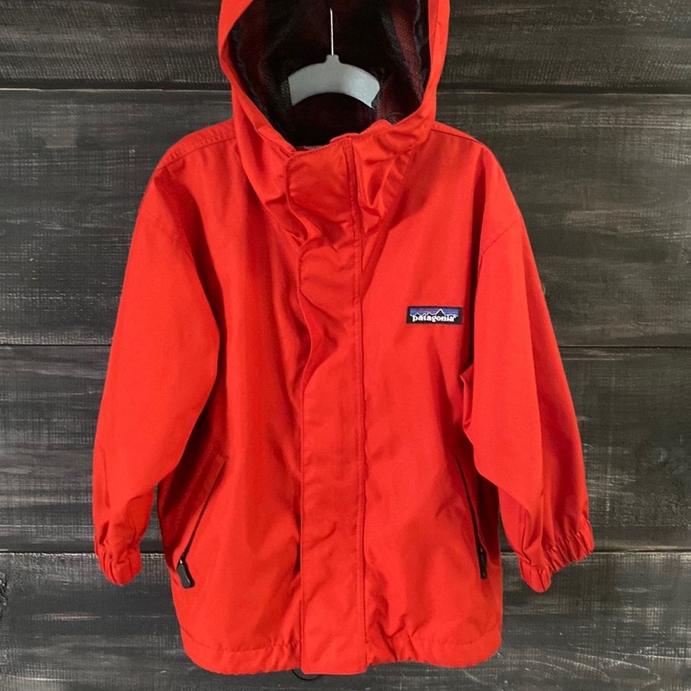 Patagonia Kids Hooded Jacket. Red. Size XXS 3-4. Boys Unisex